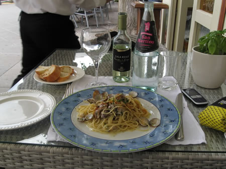 Spaghetti bottarga e vongole - ristorante "Il Pavone" - Alghero